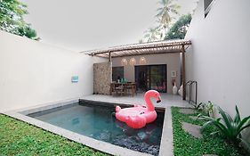 Ubu Villa Nara - Honeymoon Villa In Yogyakarta